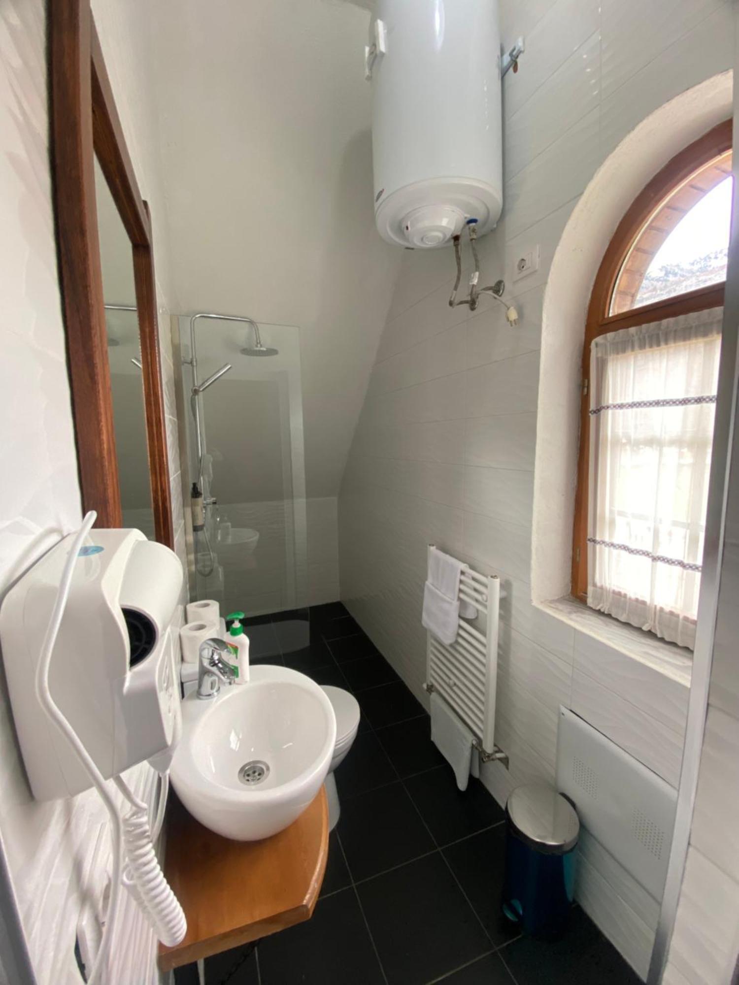 Mik Hotel Valbona מראה חיצוני תמונה